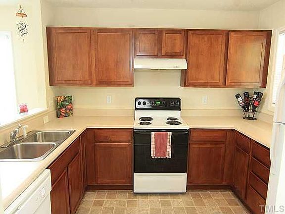 5th image of 4108 Panther Creek Pkwy