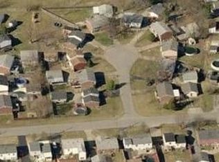 135 Canyon Ct, Louisville, KY 40229