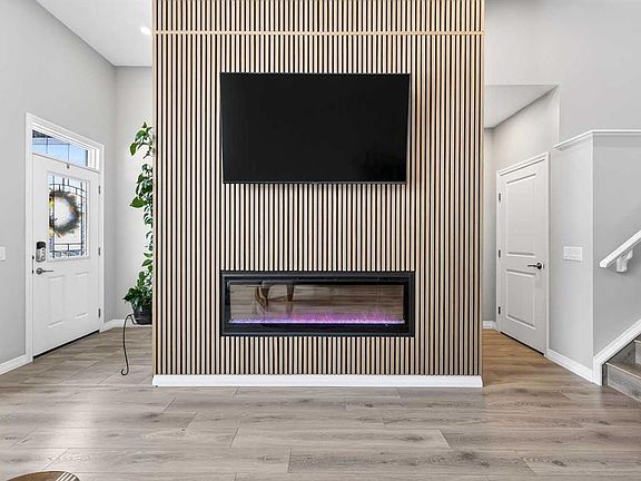 3rd image of 287 N Masters Row SE