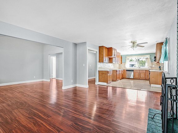 5th image of 3319 Serpentine Dr