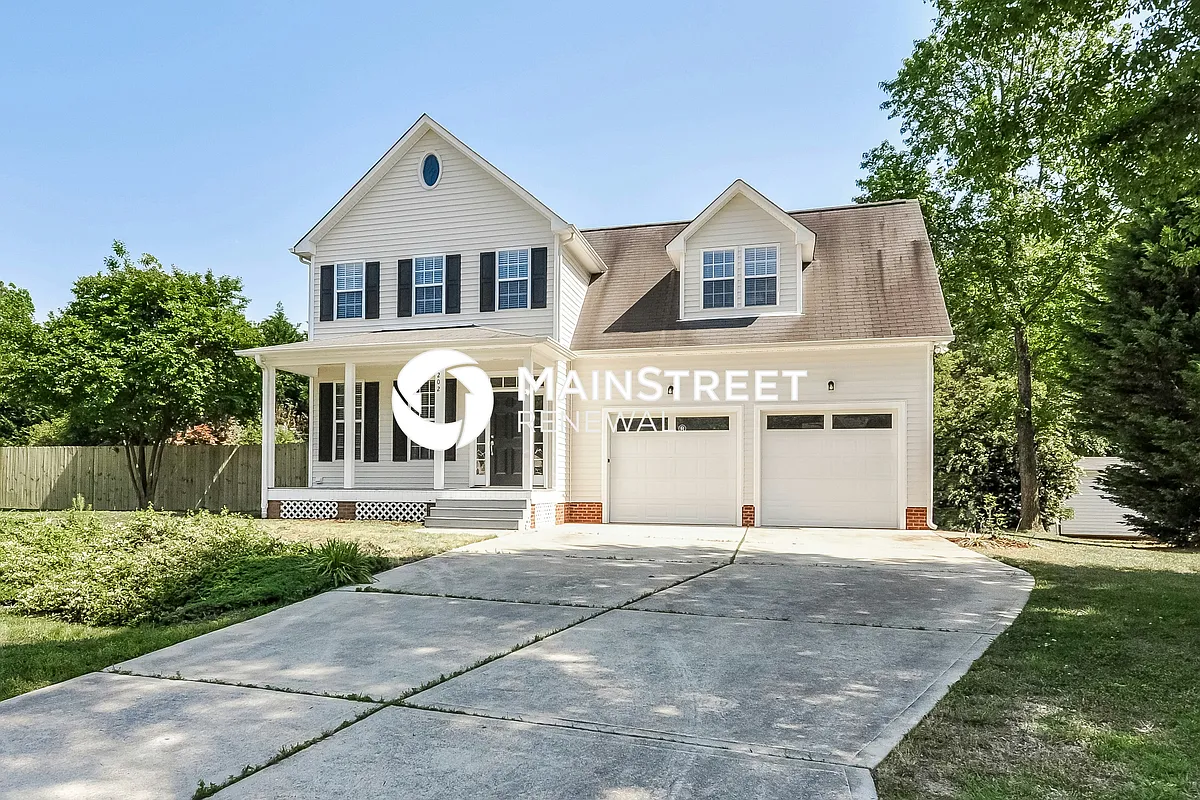 Front View - 202 Galloway Dr