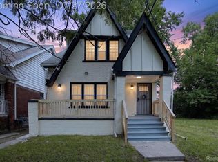 12601 Evanston St, Detroit, MI 48213