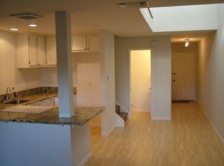 954 Q St, Sacramento, CA 95811