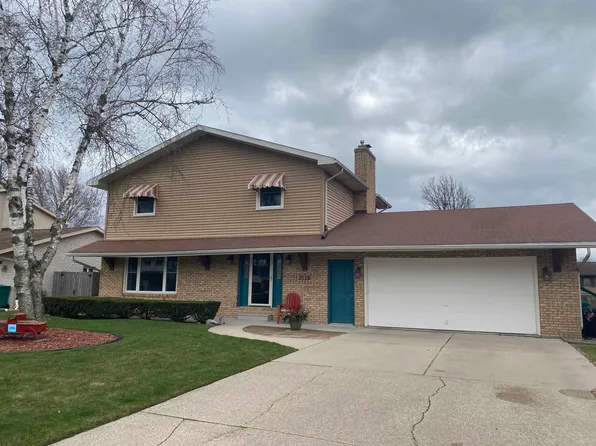 3108 Kirkwood Pl, Bay City, MI 48706