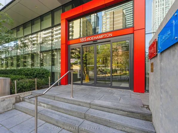 185 Roehampton Ave #510, Toronto, ON M4P 0C6