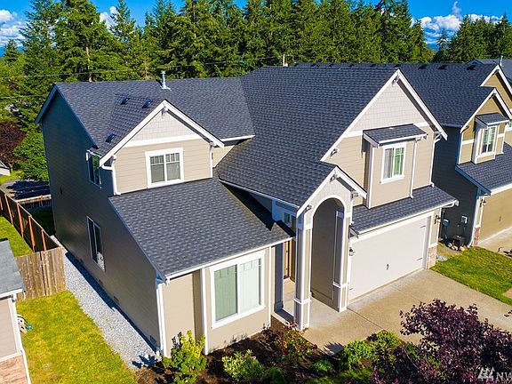 3rd image of 15518 Chad Dr SE