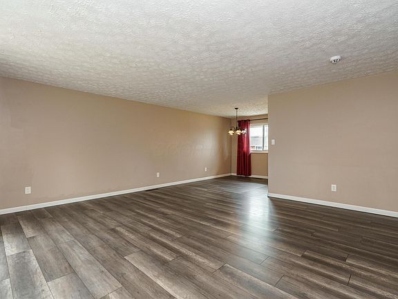 5th image of 6328 Roselawn Ave