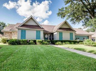 7020 Westgate Dr, Beaumont, TX 77706