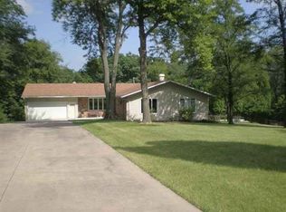 1621 Sunrise Dr NE, Solon, IA 52333