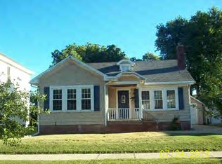 314 E Maple St, Hoopeston, IL 60942