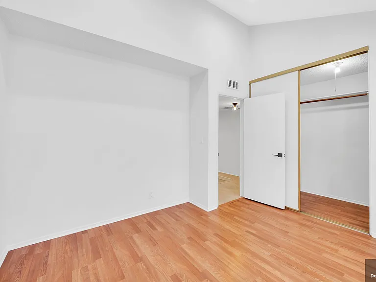 15215 Magnolia Blvd #130 — Photo 17