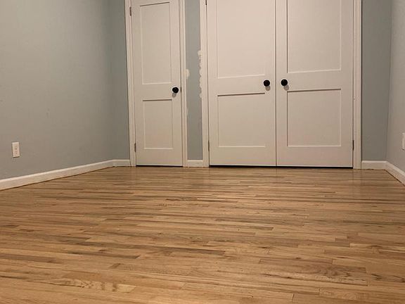 4th image of 2219 Hazen St #1