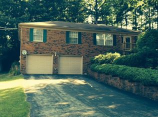 807 Overlook Dr, Beckley, WV 25801