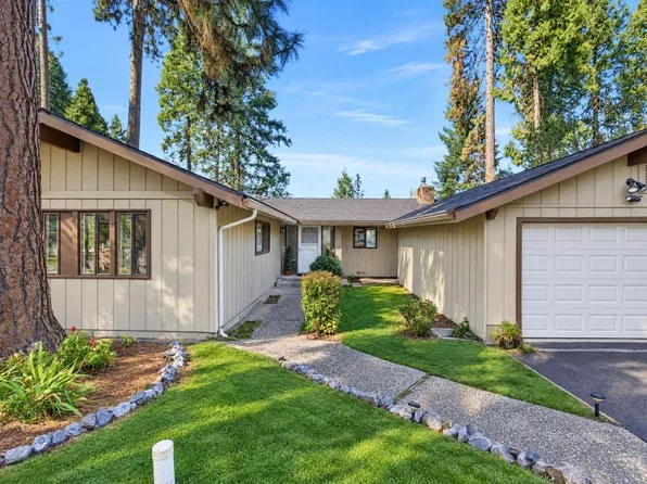 6861 Ridgeway Dr, Pollock Pines, CA 95726