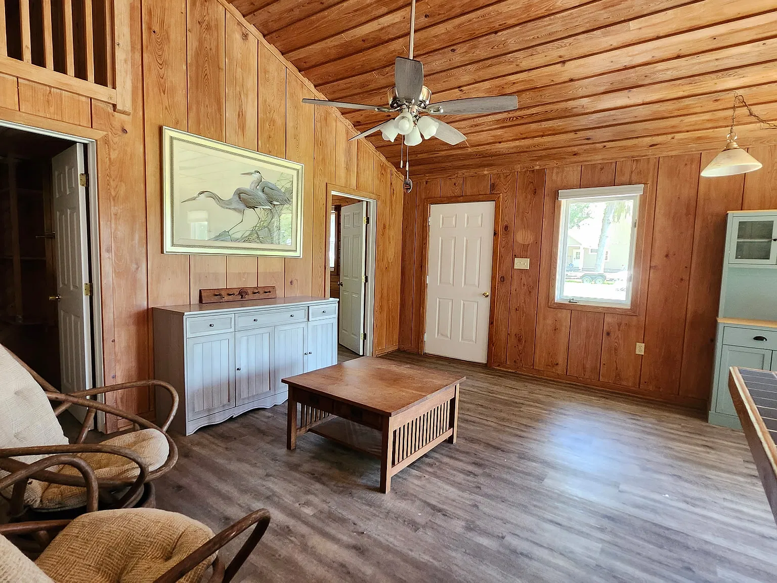 2 bed, 576 sqft, $1,500 — Photo 3