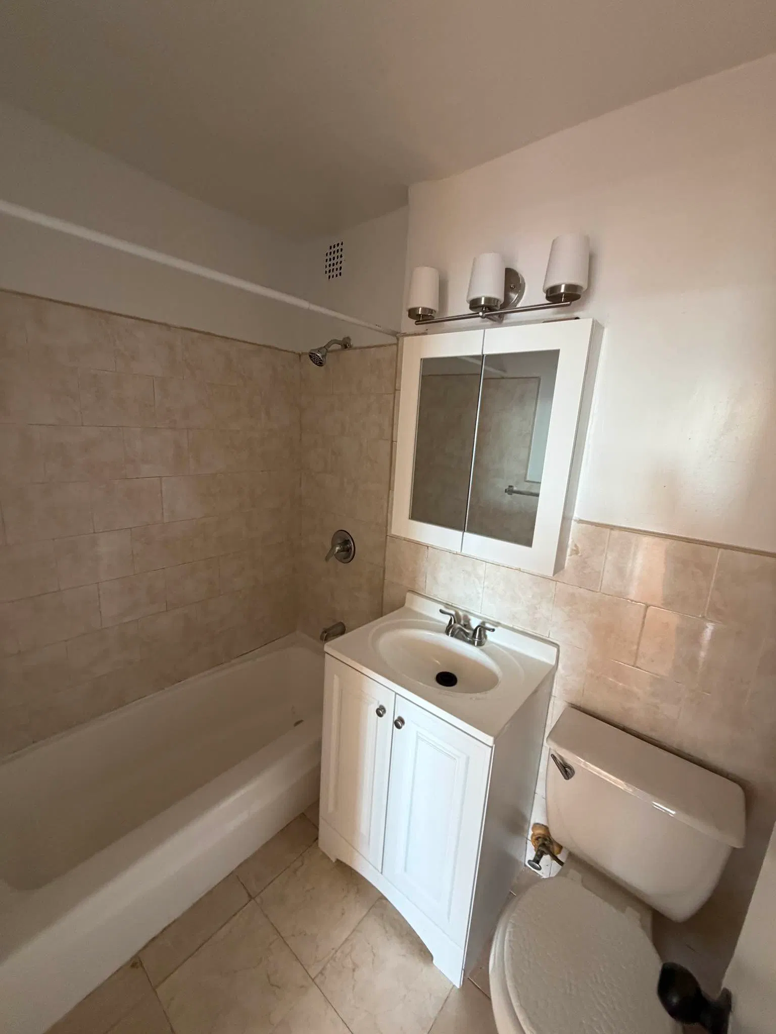 3255 Randall Avenue #2J in Throgs Neck, Bronx | StreetEasy