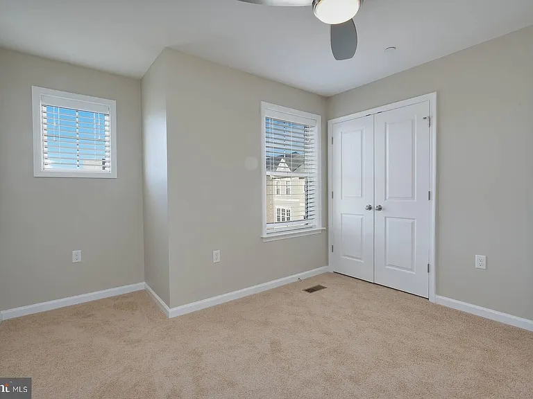 412 Woodcrest Dr SE #412B — Photo 36