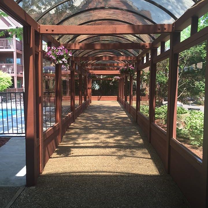 BREEZEWAYS