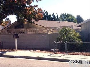 10218 Darling Rd, Ventura, CA 93004