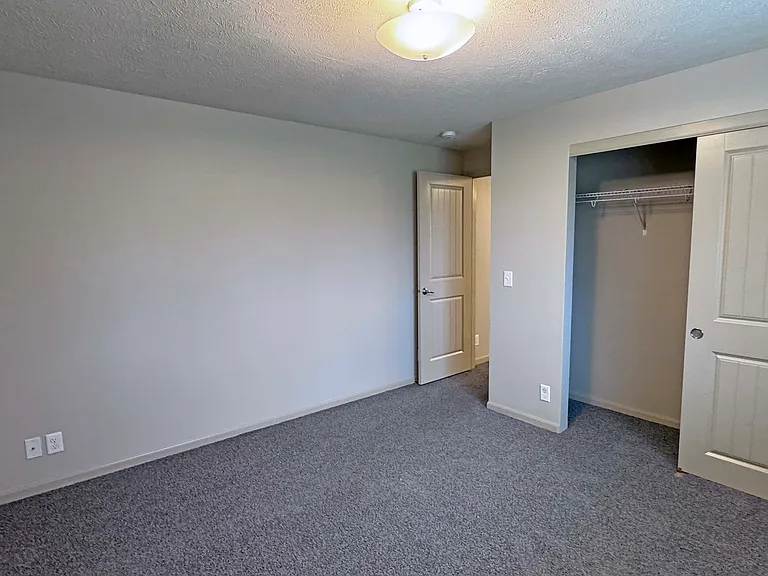 16305 Browne St — Photo 23