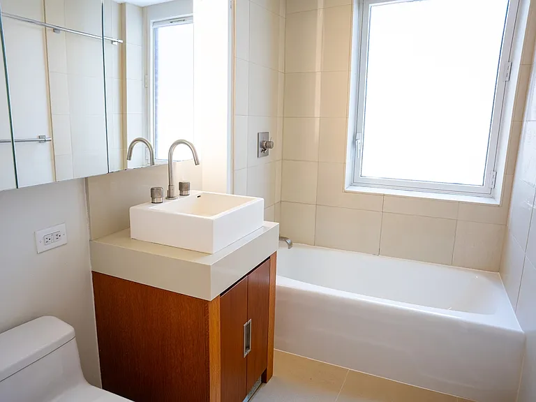 450 W 17th St #825 — Photo 5