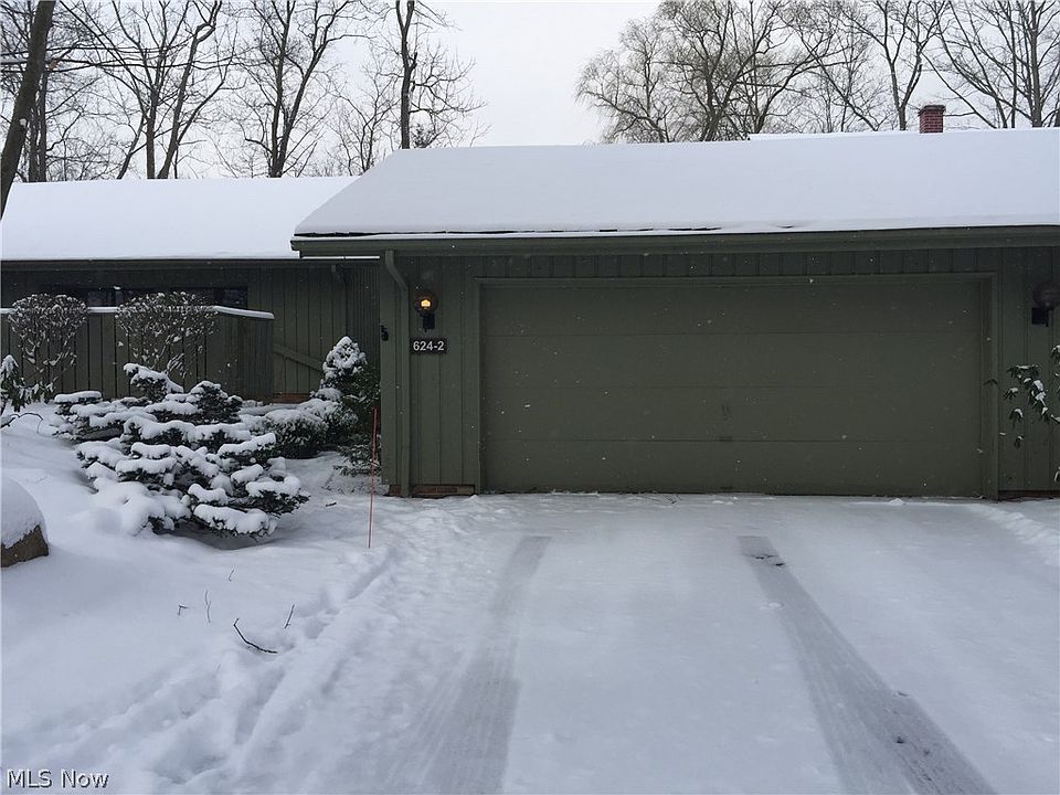 1st image of 624 Russet Woods Ln #2