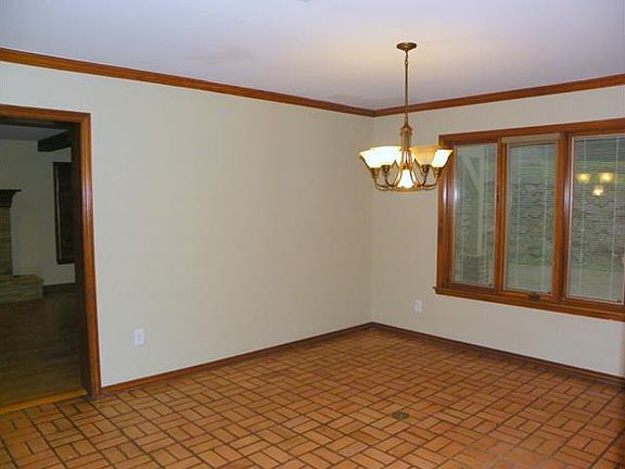 2nd image of 2806 Santa Monica Dr