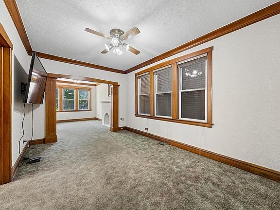 4th image of 1406 S 51st Ct