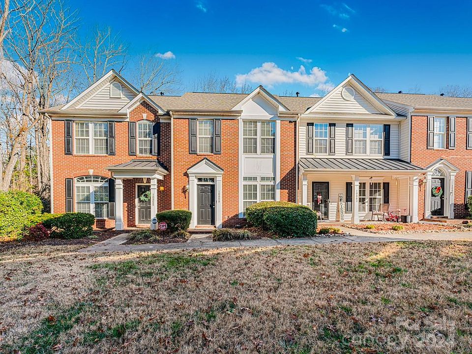 1st image of 10859 Garden Oaks Ln