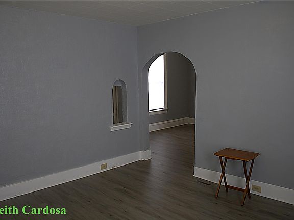 4th image of 812 Park St SW