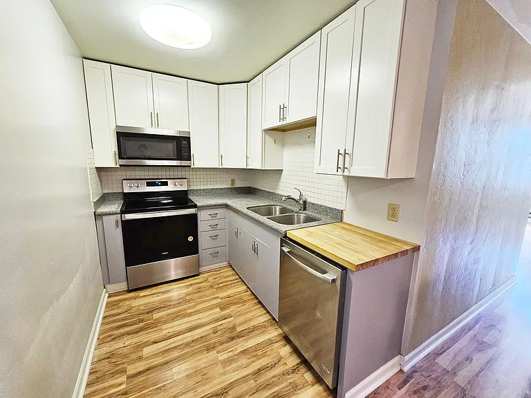 110 SW Court Ave — Photo 5
