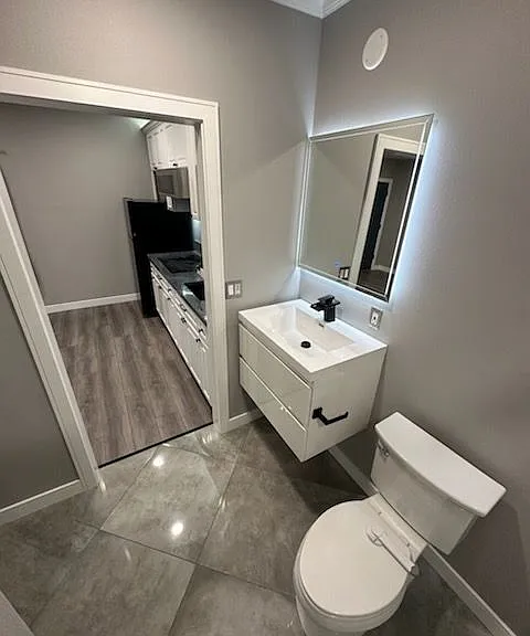 1 bed, 1.0 bath, $2,200 — Photo 13