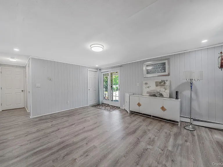 309 Sunrise Dr — Photo 10