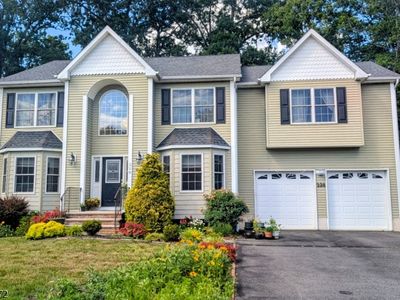 228 Atlantic Dr, Parsippany, NJ, 07054