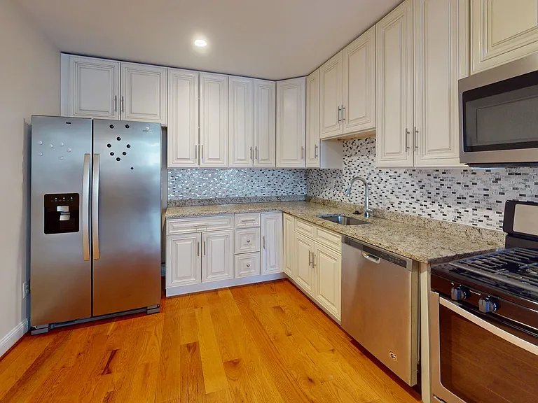 652 Newton Pl NW #2 — Photo 1