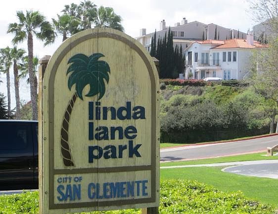 Linda Lane Park at the beach is two blocks away.