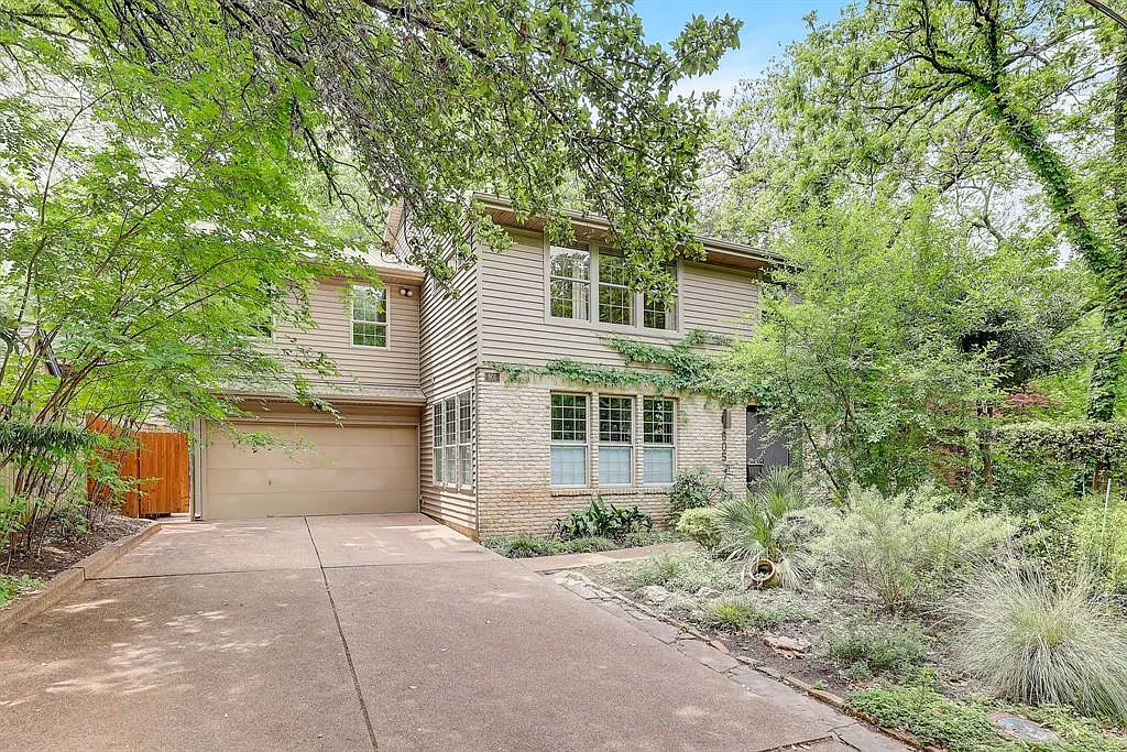 7 bed, 3.5 bath, 2975 sqft, $12,575 — Photo 4