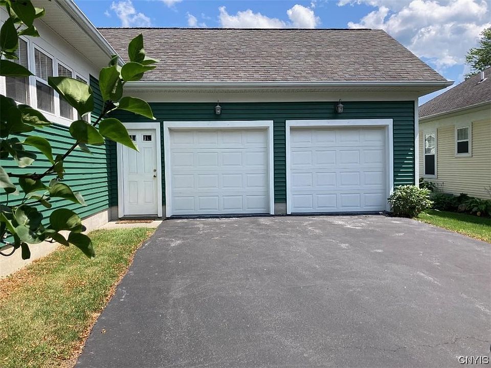147 Greencastle St, Camillus, NY 13031 Zillow