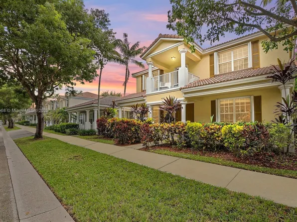 4618 Highgate Dr, Delray Beach, FL 33445