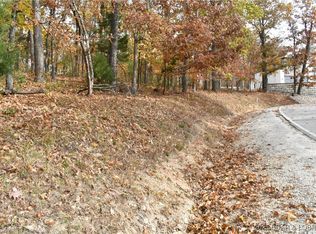 225 Imperial Point Dr, Lake Ozark, MO 65049