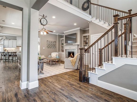 4th image of 3016 Martello Ln