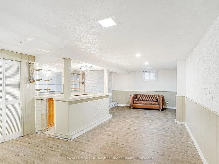 1669 Alwin Cir — Photo 28