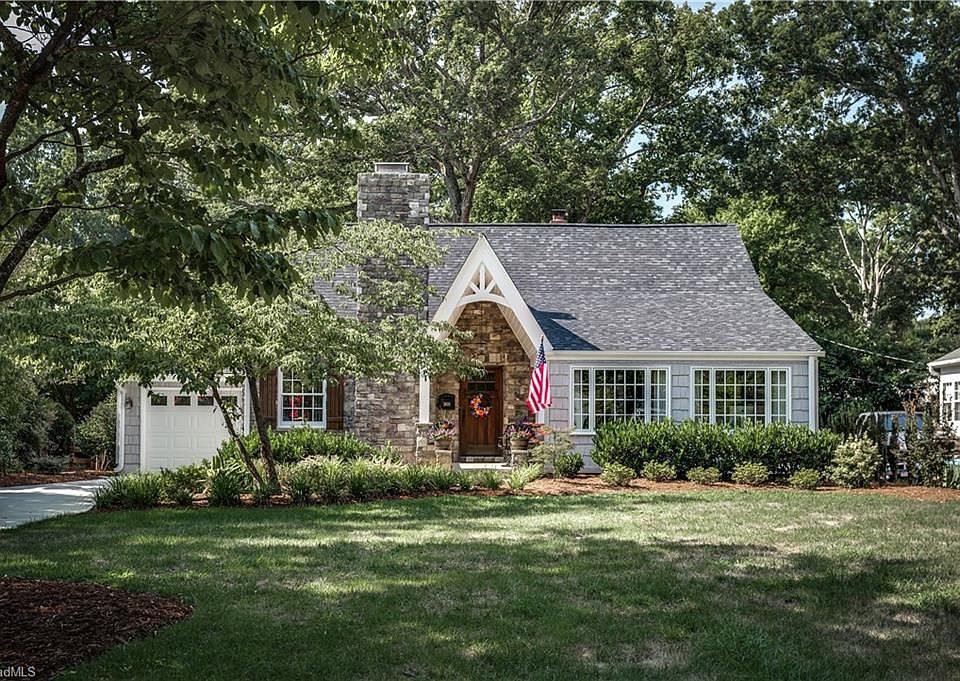 1st image of 3609 Kirby Dr