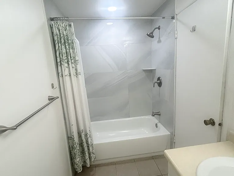 1715 E Fort Union Blvd — Photo 9