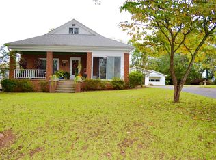 205 Hunter Ave, Walhalla, SC 29691