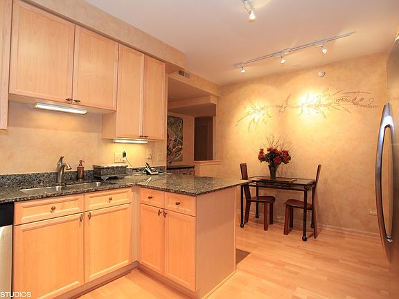 4th image of 626 Homewood Ave APT 201