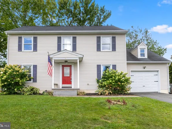 123 Nightingale Ave, Stephens City, VA 22655