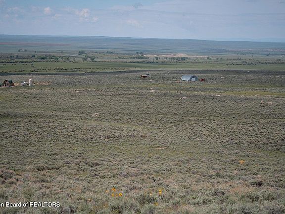 4th image of LOT 8 Chimney Butte Rd