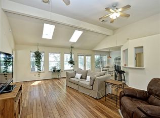 814 S Cowal Dr, Spicewood, TX 78669