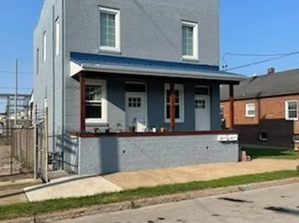 56 Franklin Ave, Ellwood City, PA 16117